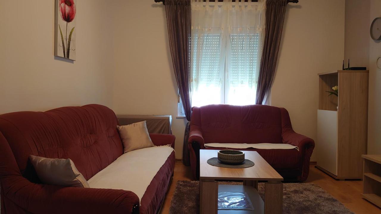 Apartments Tulipan - With Free Private Parking Garage Mostar Buitenkant foto