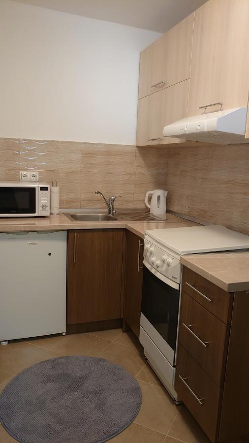 Apartments Tulipan - With Free Private Parking Garage Mostar Buitenkant foto