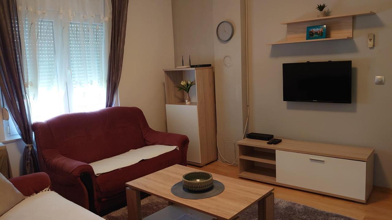 Apartments Tulipan - With Free Private Parking Garage Mostar Buitenkant foto