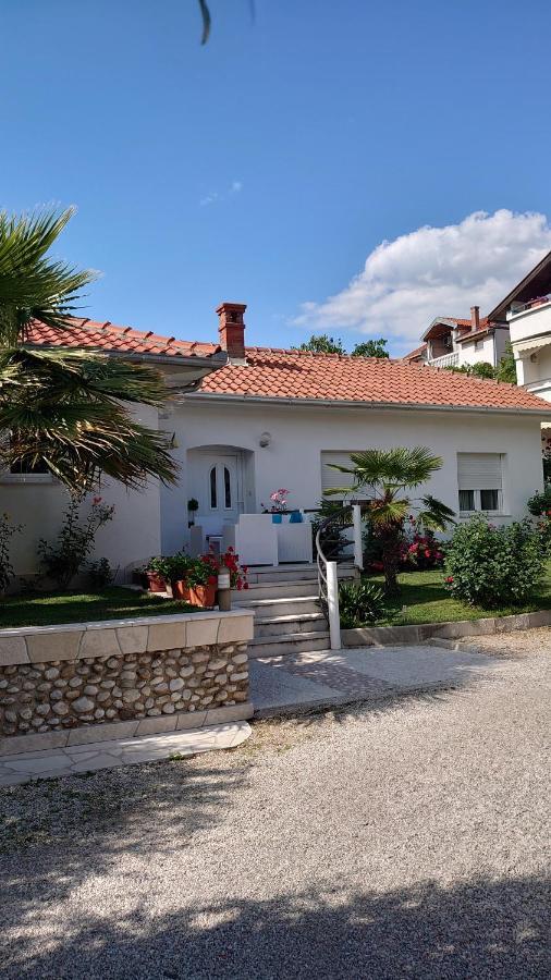 Apartments Tulipan - With Free Private Parking Garage Mostar Buitenkant foto