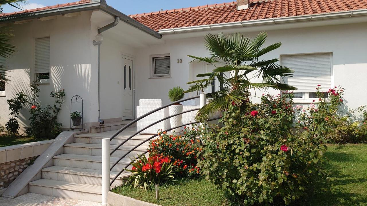 Apartments Tulipan - With Free Private Parking Garage Mostar Buitenkant foto