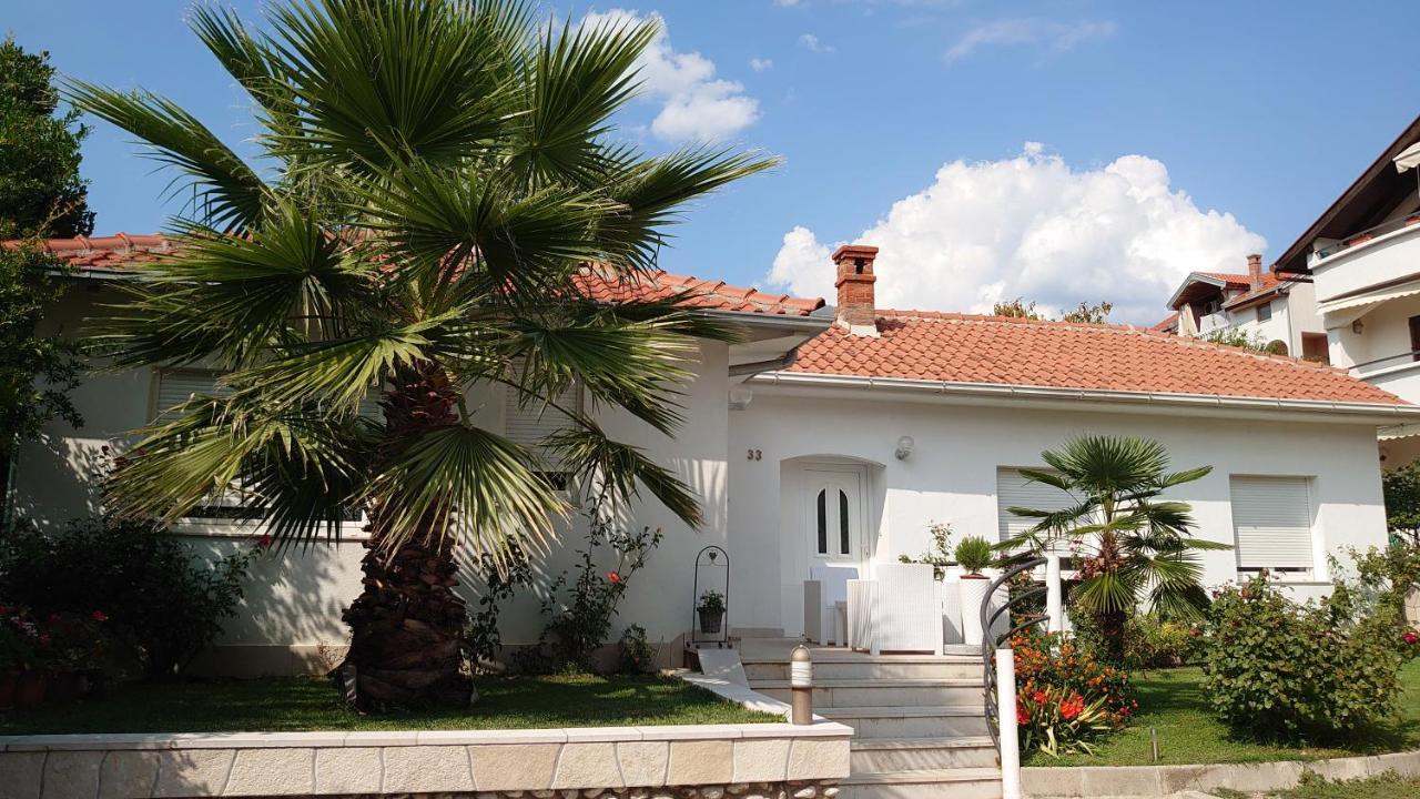 Apartments Tulipan - With Free Private Parking Garage Mostar Buitenkant foto