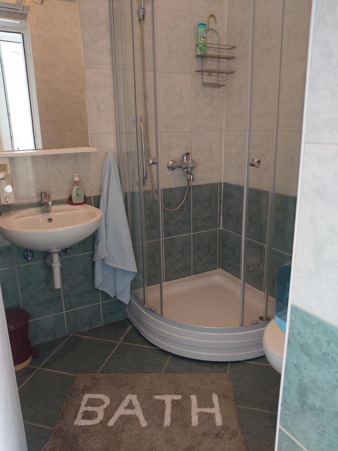 Apartments Tulipan - With Free Private Parking Garage Mostar Buitenkant foto