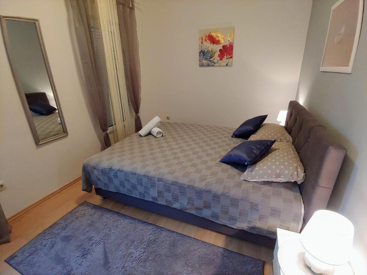 Apartments Tulipan - With Free Private Parking Garage Mostar Buitenkant foto