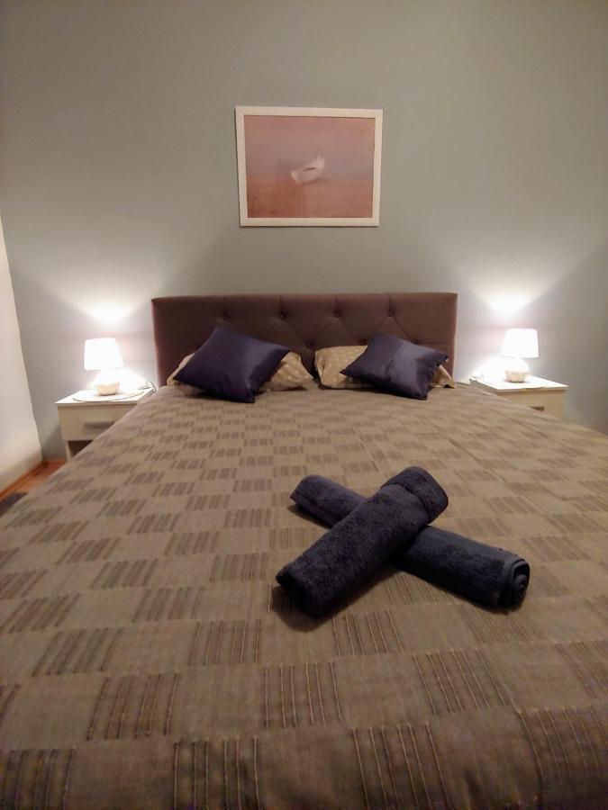 Apartments Tulipan - With Free Private Parking Garage Mostar Buitenkant foto